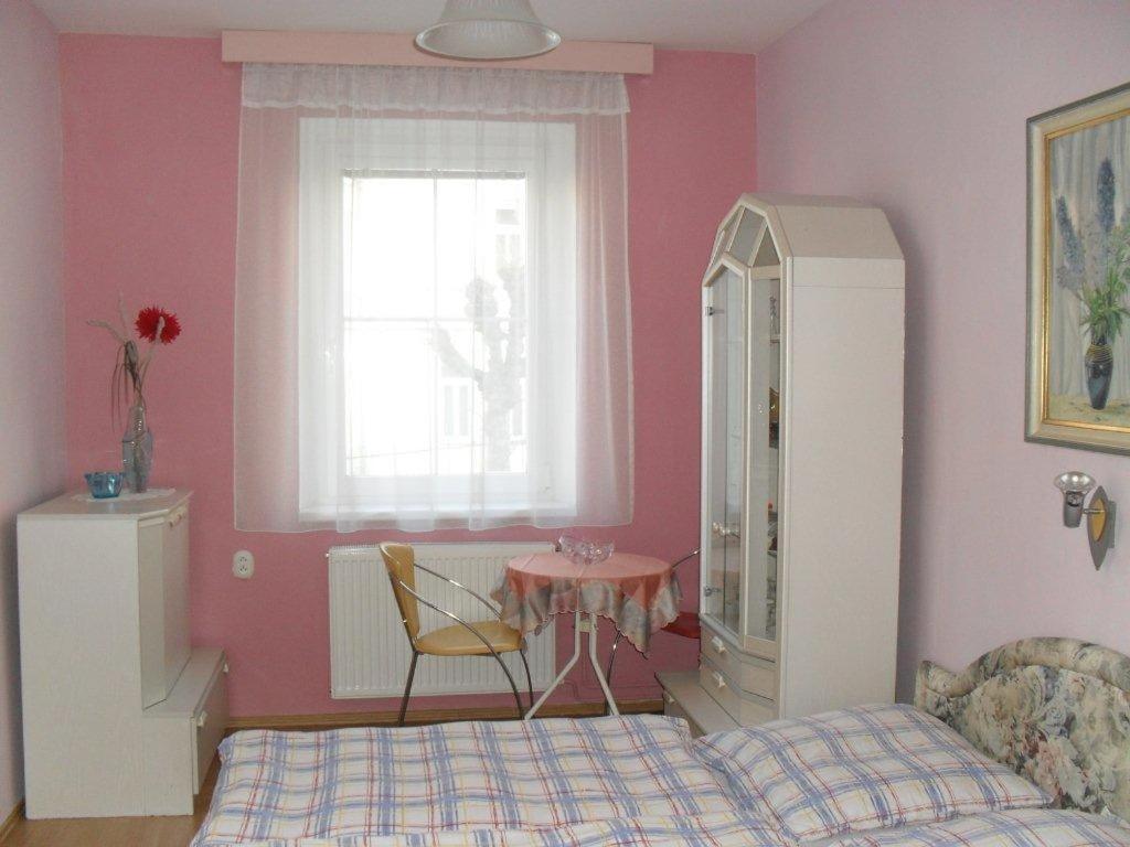 Pension Rak Karlovy Vary Kültér fotó