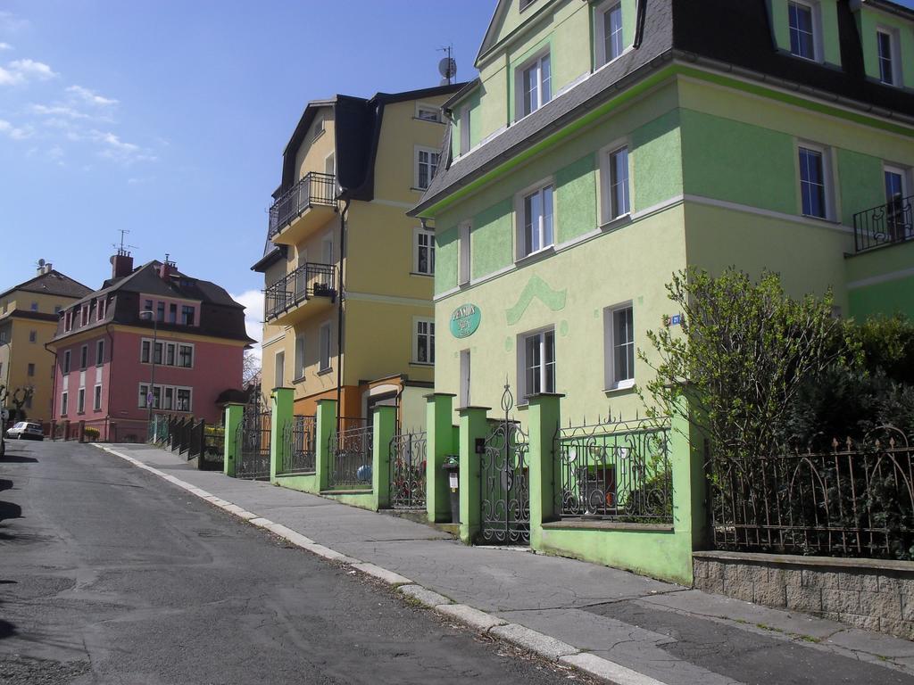 Pension Rak Karlovy Vary Kültér fotó